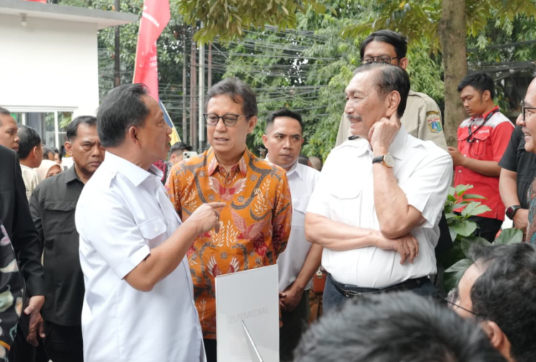 Mendagri Siapkan SE, Bayi Lahir di Luar Faskes Bisa Dapatkan Akta Kelahiran Digital