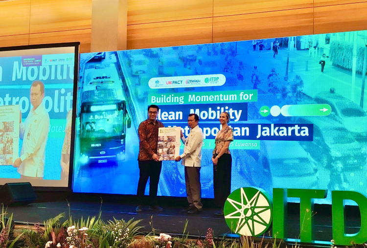 Elektrifikasi Bus Transjakarta, ITDP Percepat Mobilitas Bersih untuk Kota Metropolitan Jakarta
