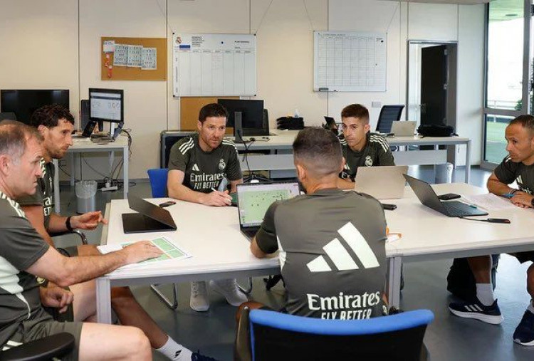 Filosofi 'Keras' Xabi Alonso di Real Madrid: Semua Harus Lari, Termasuk Kiper!