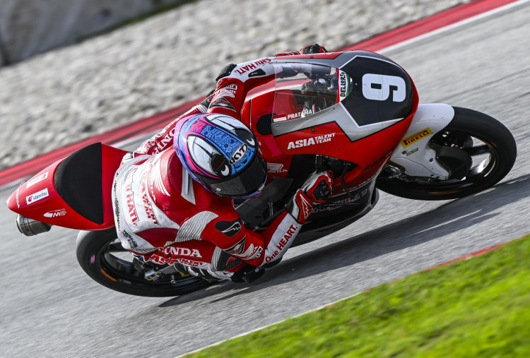 Duo Rider AHRT Tutup Musim Balap 2025 dengan Gemilang di Valencia