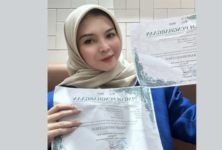 Mahasiswa Psikologi Universitas Esa Unggul powered by Arizona State University Sabet 2 Medali Emas di OS2N 2025