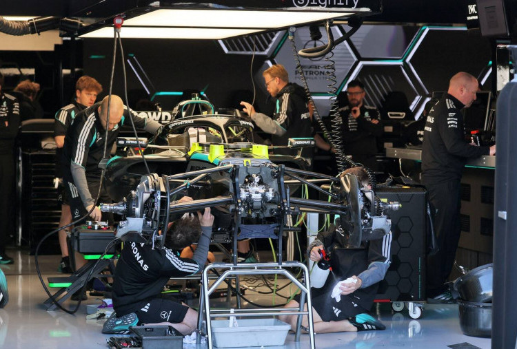 Sama-sama Mercedes, Ini Perbedaan Mobil Hamilton, Russell, dan Norris