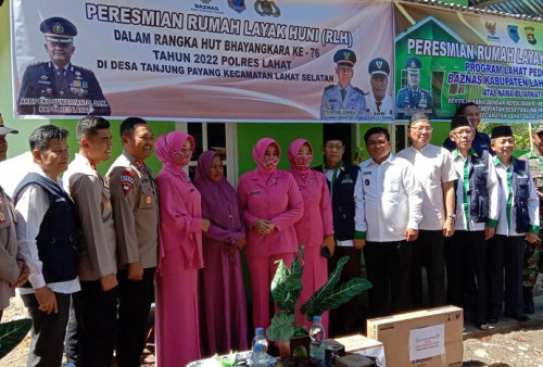 Pimpinan Baznas Kabupaten Lahat dan Kapolres Lahat Resmikan RLH di Desa Tanjung Payang
