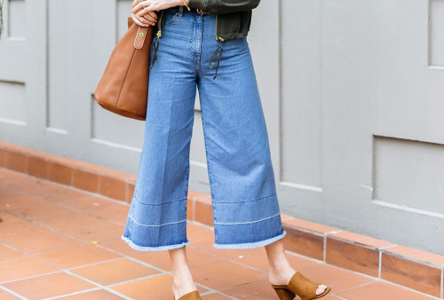 Bingung Cara Memadukan Celana Jeans Kulot? Simak Beberapa Ide Fashion Ini