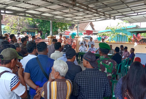 Tidak Bisa Menyalurkan Hak Pilihnya, Pelaksanaan Pilratin di TPS 02 Pekon Kampung Jawa Sempat Terhenti
