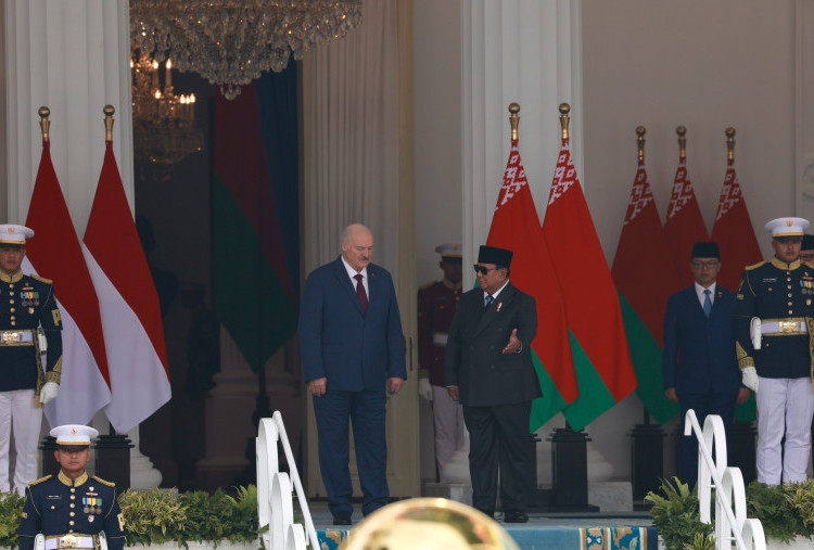 Prabowo Sambut Presiden Alexander Lukashenko di Istana Merdeka, Diiringi Tari Enggang 