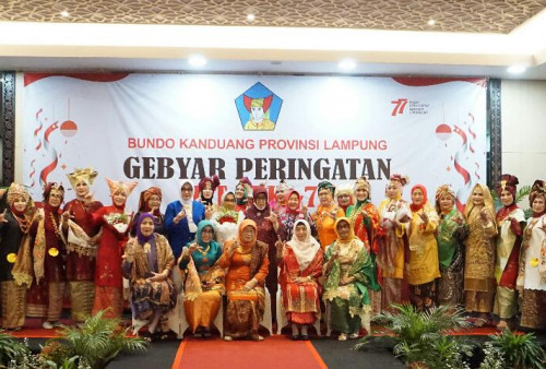 Maknai HUT RI ke 77, Bundo Kanduang Gelar Semarak Warisan Pakaian Adat