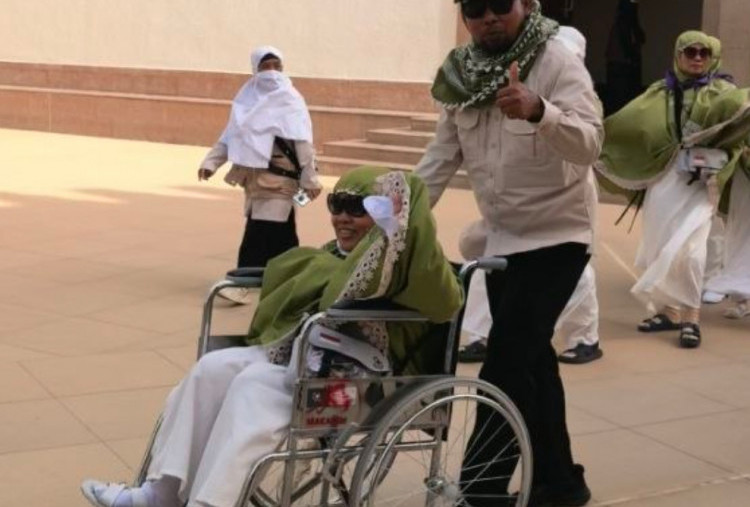 Petugas Khusus di Bir Ali Optimalkan Pelayanan Ramah Lansia dan Disabilitas
