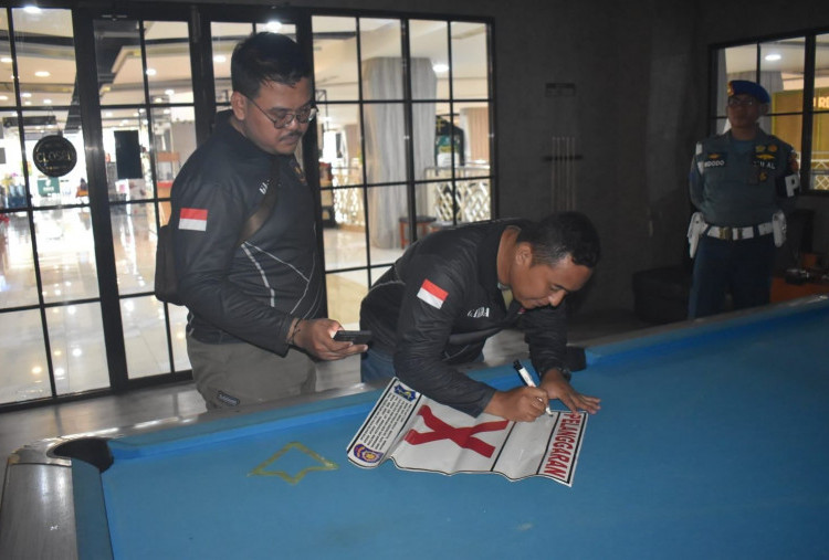 Satpol PP Surabaya Tutup Tempat Hiburan yang Nekat Buka saat Ramadan, Biliar dan Panti Pijat Kena Sanksi