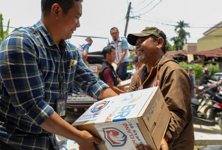 Banjir Jabodetabek, BRI Peduli Turun Tangan Bantu Pemulihan Warga Terdampak