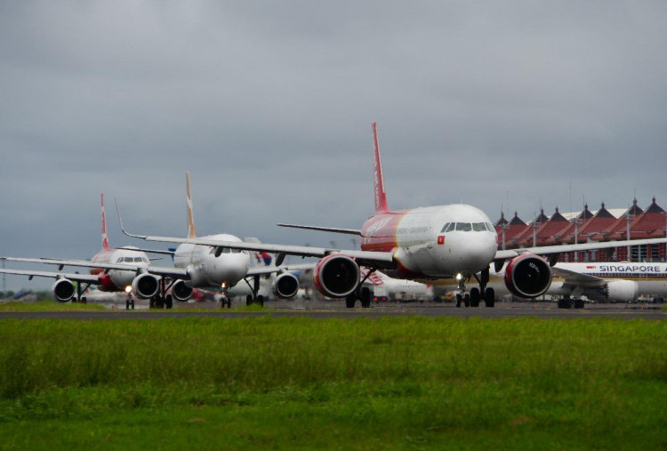 Nataru Masih Berlanjut, Menhub Ingatkan Potensi Lonjakan Penumpang di Pelabuhan dan Bandara