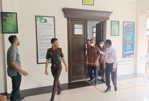 Kajari Turun Langsung Jadi JPU, Kasus Kekek Perkosa Cucu di Cirebon