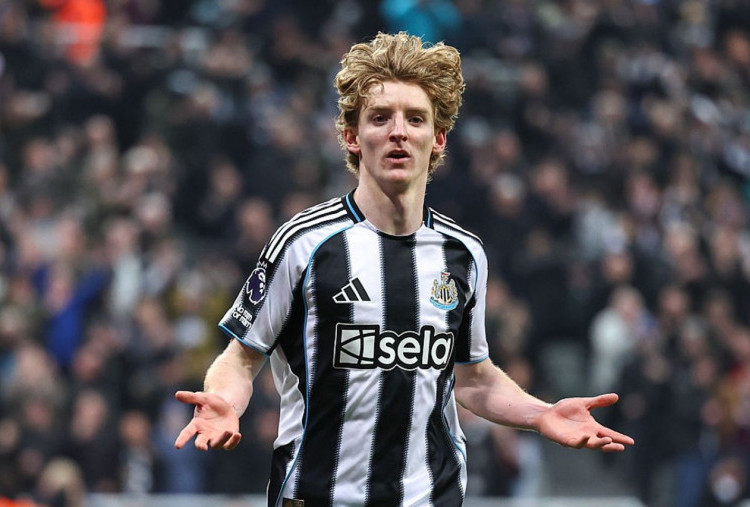 Kontroversi Newcastle vs Barcelona, Anthony Gordon Sebut Kritik Pundit Tidak Masuk Akal