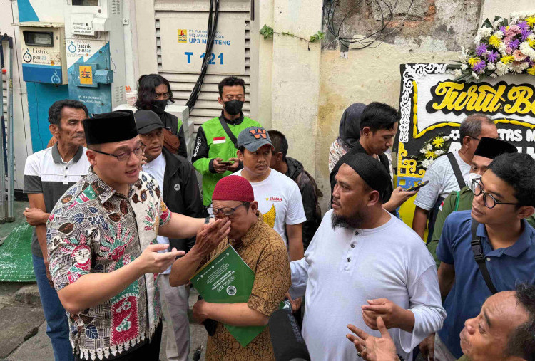 Melayat ke Rumah Duka, Hardiyanto Kenneth Sampaikan Belasungkawa ke Keluarga Affan 