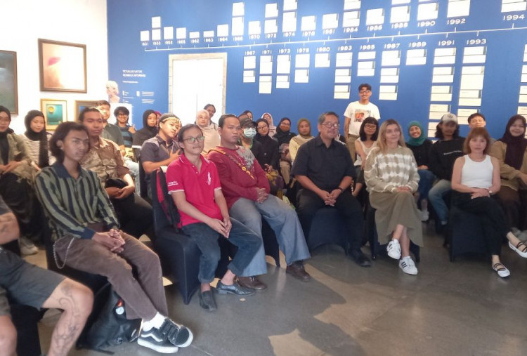 Hadirkan Michaela Anselmini, Orasis Art Space Bahas Konservasi dan Restorasi Seni di Indonesia