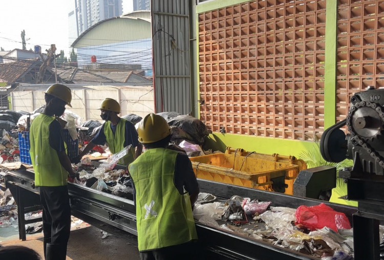 Perkuat Pengelolaan Sampah Dalam Kota, Pemprov DKI Optimalkan TPS 3R Menteng Atas