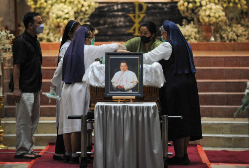 Uskup Surabaya Meninggal, Bagaimana Tata Cara Memilih Penggantinya?