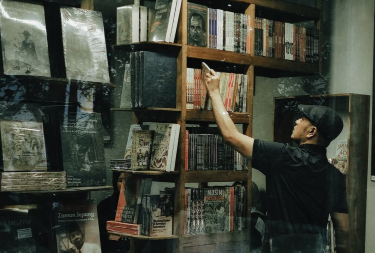 Urgensi Revisi UU Perbukuan Nasional (3): Saatnya Buku Masuk Jasa Publik, Bebas dari Pajak