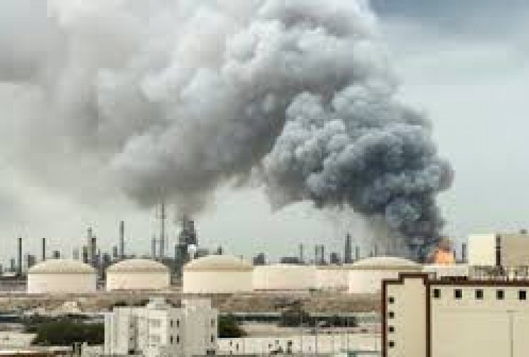 Kilang Minyak Bapco di Bahrain Terbakar, Diduga Diserang Drone Iran 