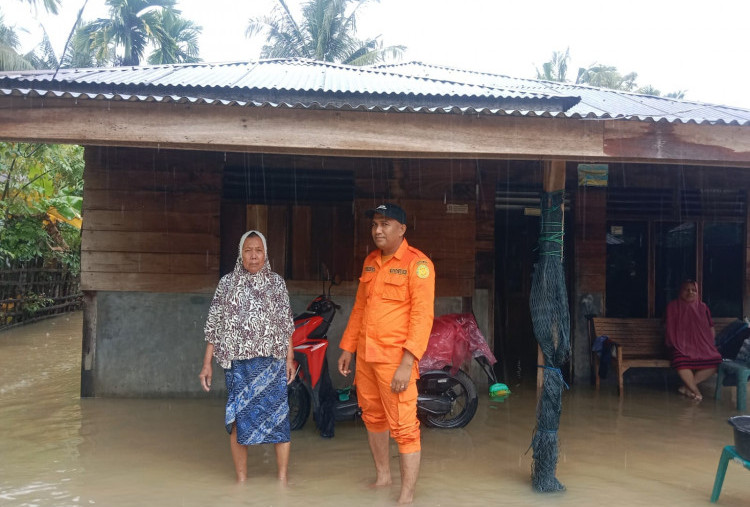 Banjir di Aceh, Akses Terputus dan Ribuan KK Terdampak, BNPB Kerahkan Helikopter  