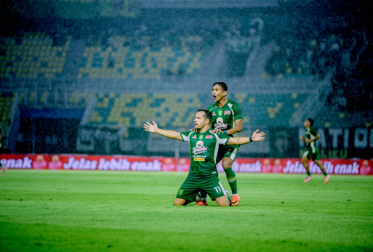 Persebaya vs Madura United: Dominasi Penguasaan Bola, Miguel Pereira Bawa Green Force Unggul Babak Pertama