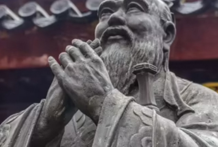 Mengenal Sosok Guru Pertama di Dunia dan Warisannya bagi Peradaban