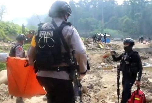 Sisir Kali I Distrik Seredala, TNI - Polri Temukan 6 Jenazah Korban Pembantaian KKB