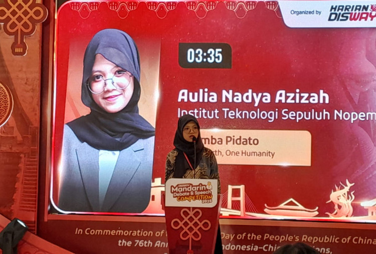 Berawal dari Main Game, Mahasiswi ITS Unjuk Gigi dalam Disway Mandarin Debate & Speech Competition 2026