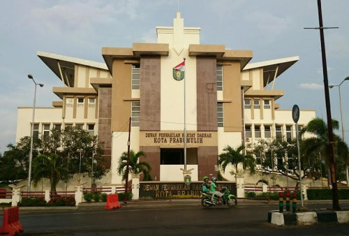 Hemat Listrik 25 Persen, Gedung DPRD Dipasang Rooftop