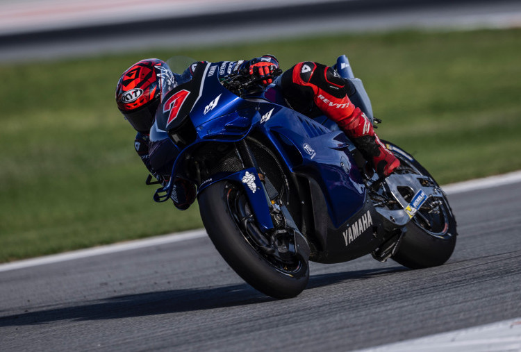 Era Inline-4 Resmi Berakhir! Yamaha Perkenalkan Mesin V4 untuk MotoGP 2026