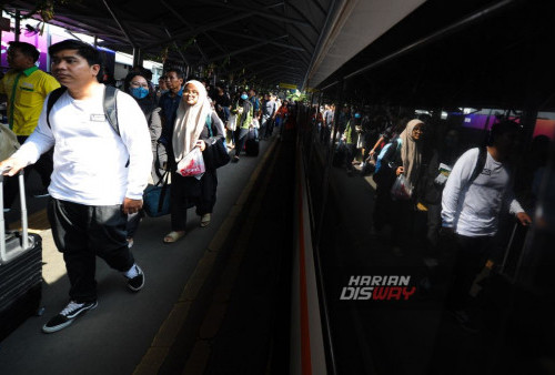 PT Kereta Api Indonesia (KAI) Daerah Operasi (Daop) 8 Surabaya mencatat prestasi gemilang dalam jumlah penumpang selama periode 31 Maret 2024 hingga 5 April 2024, menjelang perayaan Lebaran 2024. 