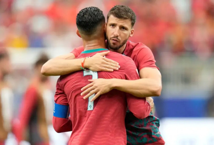 Ruben Dias Bela Ronaldo, Portugal Tak Pedulikan Kritik Usai Ditahan DR Kongo