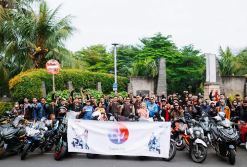 Ratusan Bikers Meriahkan Ulang Tahun Yamaha di Jakarta