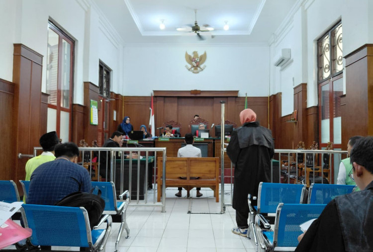 Salah Sasaran Cari Pelaku Kekerasan Seksual, Pengeroyok Penjaga Homestay Dituntut 1,5 Tahun Penjara