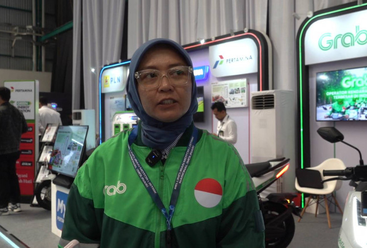 Hemat Banyak! Driver Ojol Ini Cuma Butuh Rp30 Ribu Sehari Pakai Motor Listrik saat On Bid