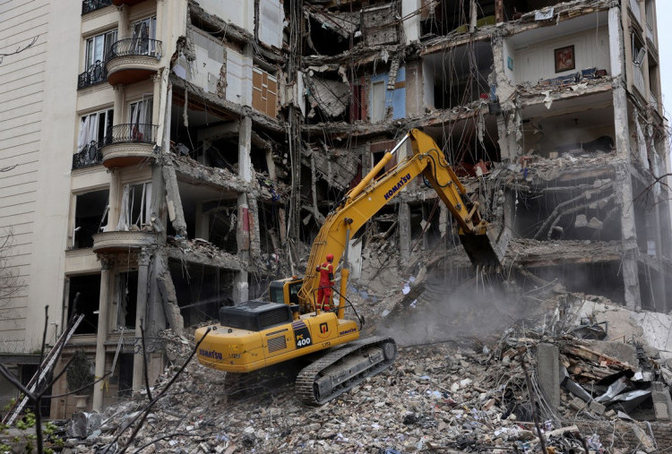 Adu Narasi Donald Trump dan Iran tentang Akhir Perang: Klaim Segera Berakhir untuk Tenangkan Pasar