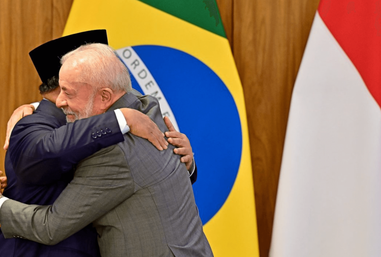 Prabowo Ingin Produksi Rudal dan Kapal Selam Bareng Brasil