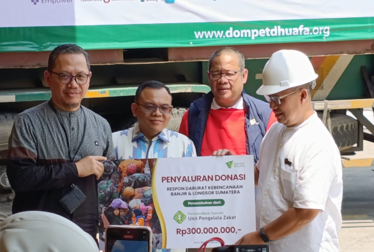 Dompet Dhuafa Bersama PT Food Station Tjipinang Distribusi 60 Ton Bagi Penyintas Banjir Sumatera-Aceh