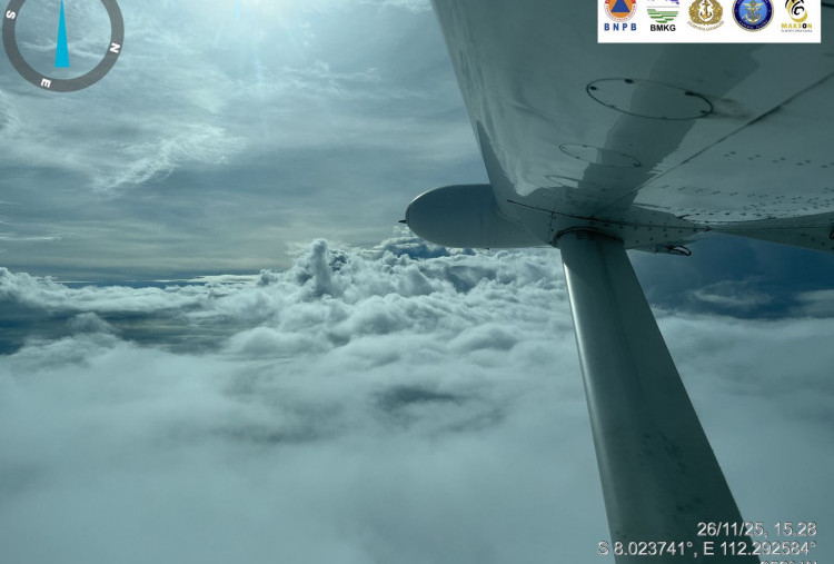 BMKG dan BNPB Gelar Operasi Modifikasi Cuaca untuk Antisipasi Banjir Lahar Dingin Semeru