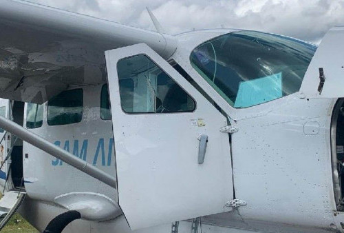 Pesawat Sam Air Ditembak KKB, Pilot Dilarikan ke RS  