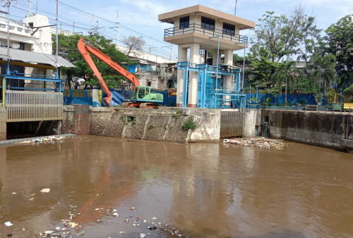 Warga DKI Sepanjang Bantaran Sungai Diminta Waspada Setelah Katulampa Siaga 3, 20 Wilayah Segera Antisipasi Banjir Kiriman