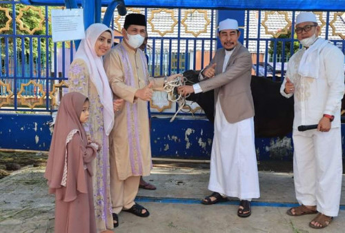Walikota Lubuklinggau Melaksanakan Salat Idul Adha di Masjid Agung As Salam