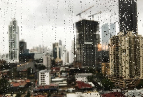 Hati-hati Hujan Turun di DKI Jakarta Siang-Sore Hari Ini, BMKG Beri Informasi Begini