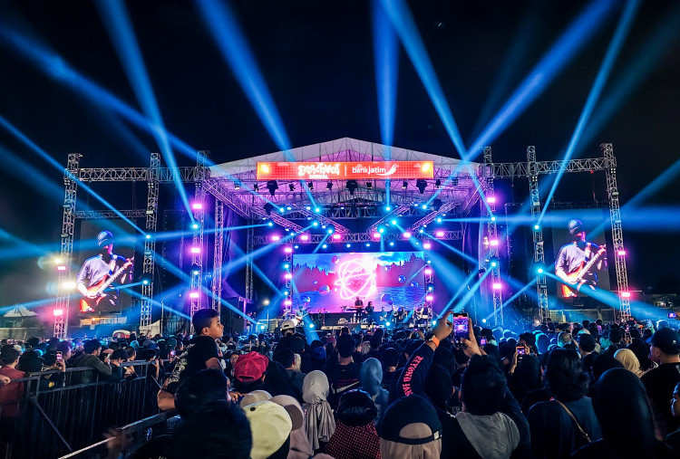 Dewa 19 Pulang Kampung, Konser Penuh Nostalgia di Ekspectanica Surabaya