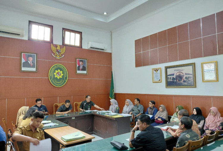 PN Surabaya Serahkan Uang Ganti Rugi untuk 3 Persil Lahan Kampung Taman Pelangi, Sisa 7 Lagi