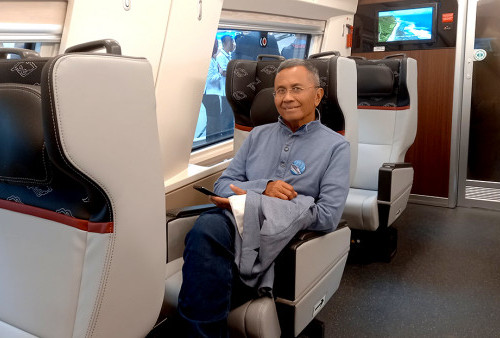 Dahlan Iskan dan Pimpinan DNN Mencoba Kereta Cepat Jakarta-Bandung