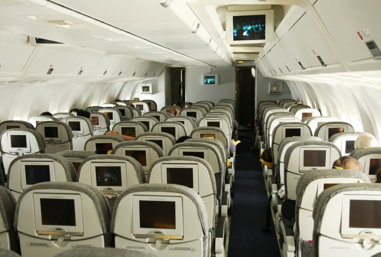 Penumpang Kelas Bisnis Dihukum 20 Bulan Penjara Usai Coba Curi Tas di Pesawat Singapore Airlines