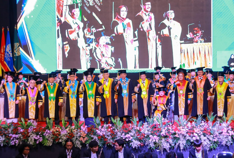 Pengukuhan 9 Profesor Baru Unesa, Demi Menuju World Class University 