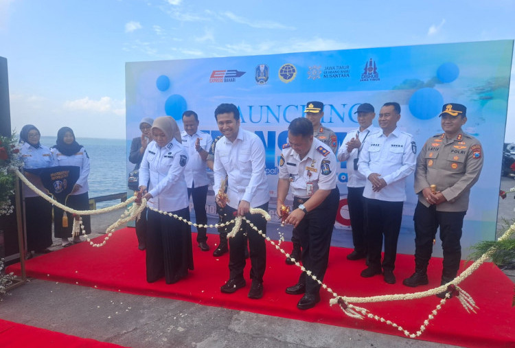 Setelah Sukses di Darat, Pemprov Jatim Buka Trans Laut Jatim 