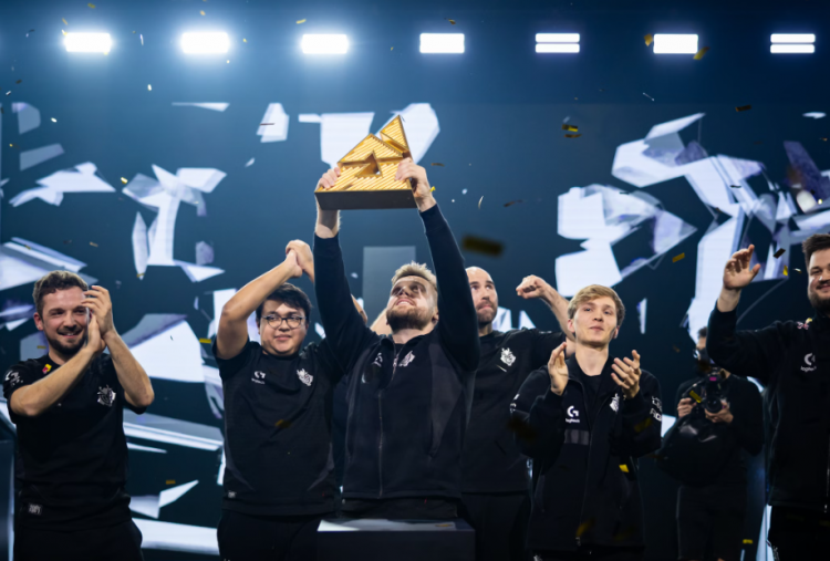 G2 3-0 Team Spirit BLAST Premiere World Final: Trofi Ketiga G2 di 2024.